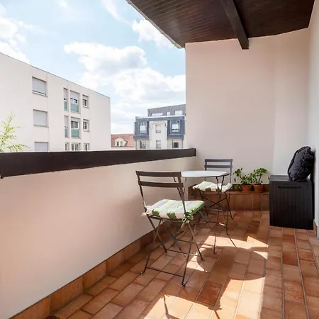 Le Charles Apartment *