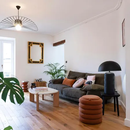 Le Charles Apartment